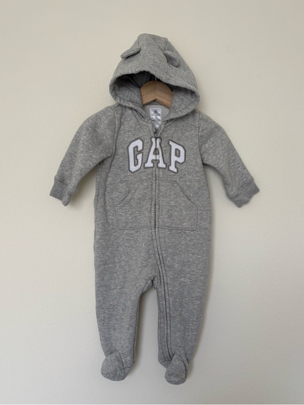 GAP Baby Gray Hooded One-Piece Footed Romper 3-6M
